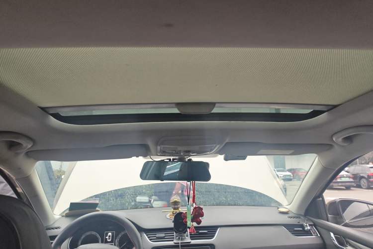 Used Skoda Octavia 2018 TSI280 DSG Flagship Edition Headliner