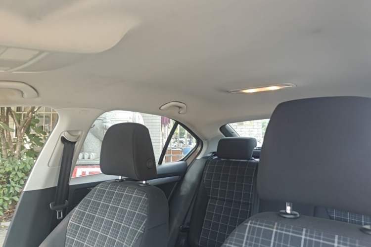Used Skoda Octavia 2018 1.6L Automatic Comfort Edition Headliner