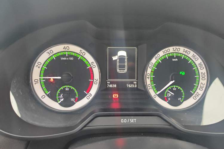 Used Skoda Octavia 2018 TSI280 DSG Flagship Edition Instrument Cluster