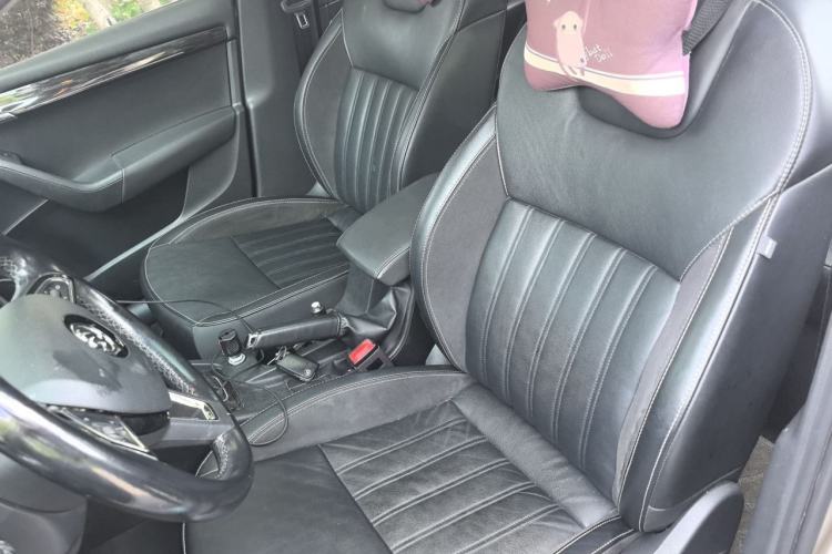 Used Skoda Octavia 2018 TSI280 DSG Flagship Edition Left Front Seat