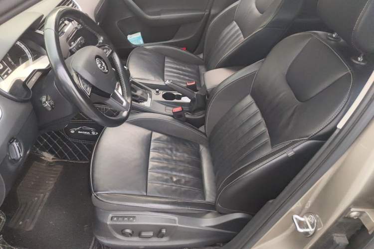 Used Skoda Octavia 2018 TSI280 DSG Flagship Edition Left Front Seat