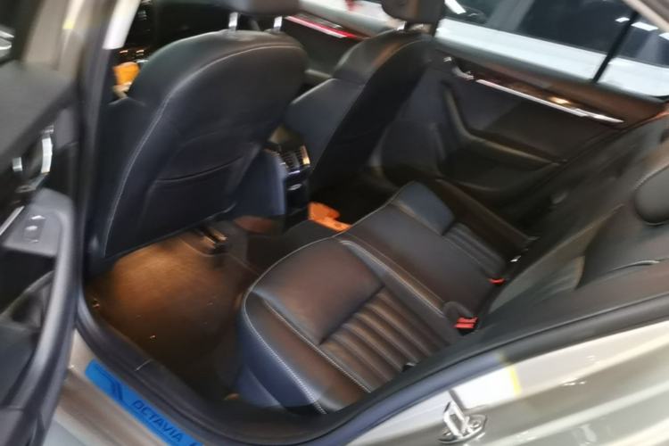 Used Skoda Octavia 2018 TSI280 DSG Flagship Edition Left Rear Seat