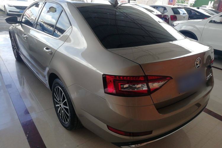 Used Skoda Octavia 2018 TSI230 DSG Luxury Edition Left Side