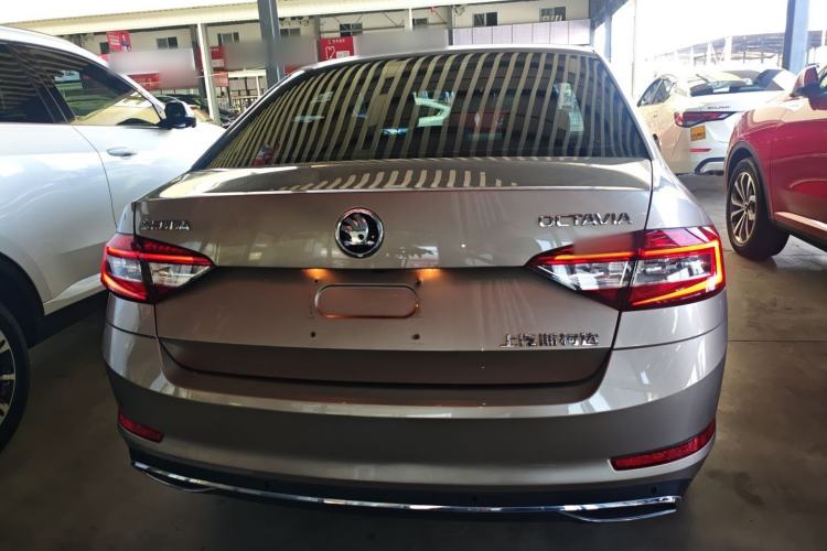 Used Skoda Octavia 2018 1.6L Automatic Luxury Edition Rear