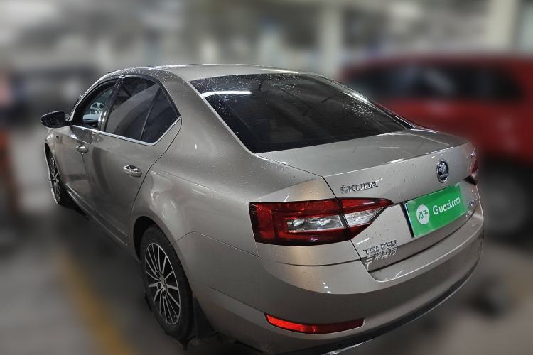 Used Skoda Octavia 2018 TSI230 DSG Luxury Edition Rear Left 45 Deg