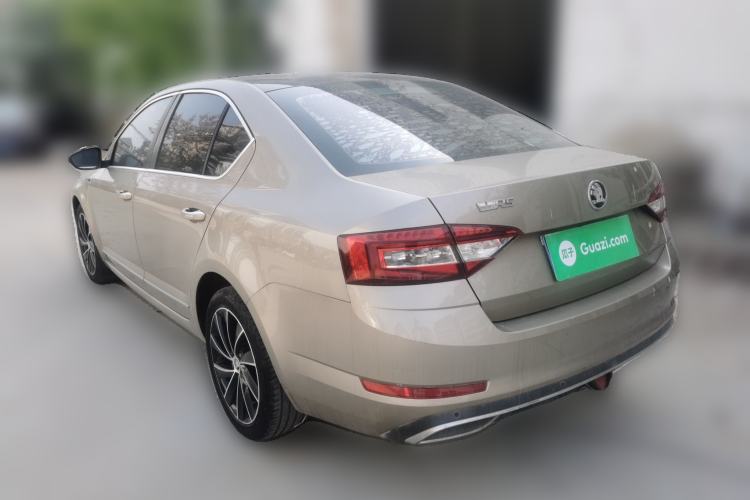Used Skoda Octavia 2018 TSI280 DSG Luxury Edition Rear Left 45 Deg