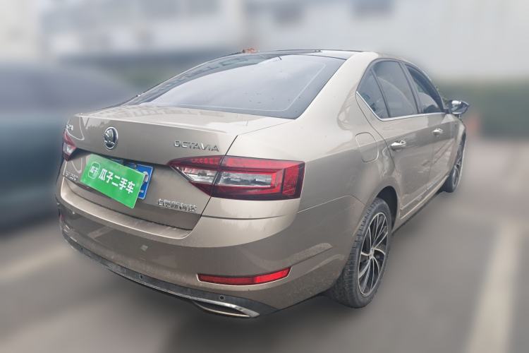 Used Skoda Octavia 2018 TSI280 DSG Flagship Edition Rear Right 45 Deg