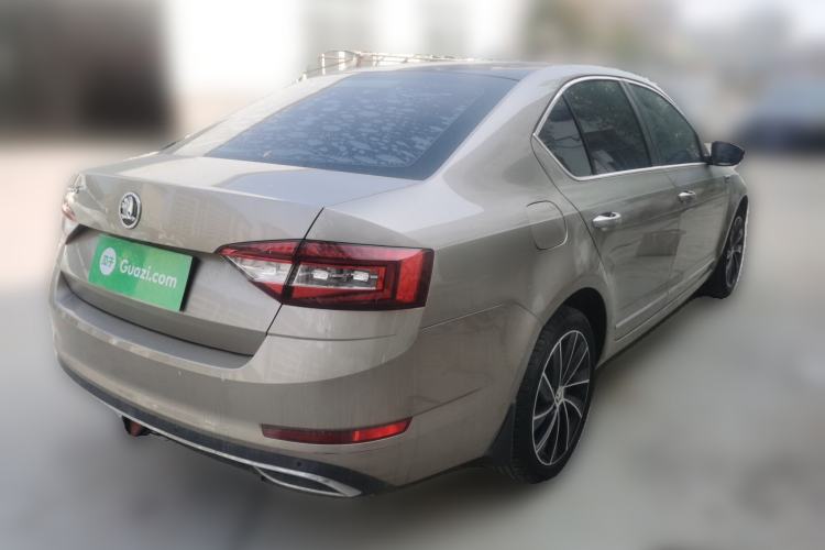 Used Skoda Octavia 2018 TSI280 DSG Luxury Edition Rear Right 45 Deg