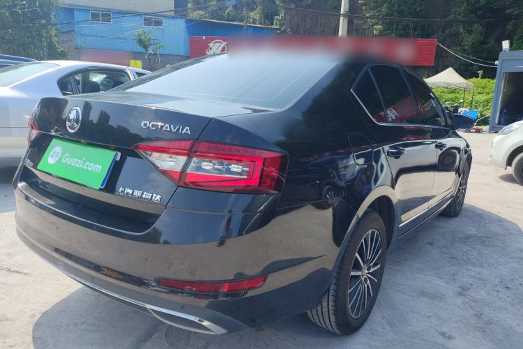 Used Skoda Octavia 2018 TSI230 DSG Luxury Edition Rear Right 45 Deg