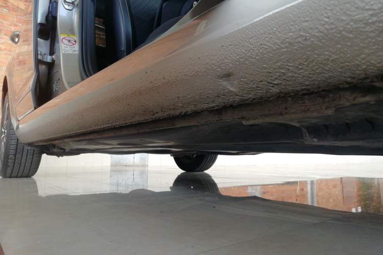 Used Skoda Octavia 2018 TSI230 DSG Luxury Edition Right Side Sill