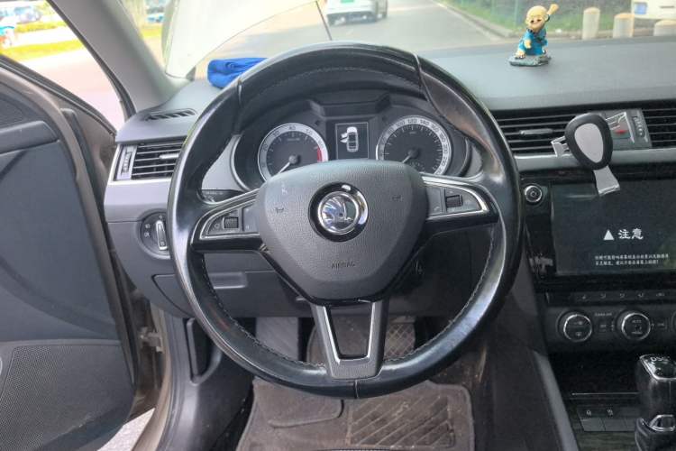 Used Skoda Octavia 2018 TSI280 DSG Flagship Edition Steering Wheel