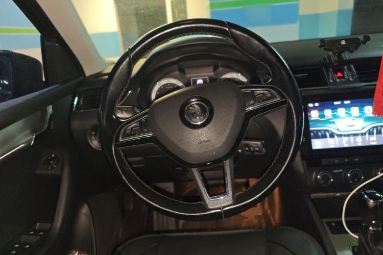 Used Skoda Octavia 2018 TSI230 DSG Luxury Edition Steering Wheel