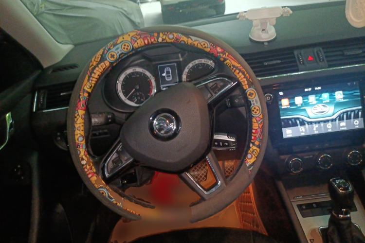 Used Skoda Octavia 2018 TSI230 DSG Luxury Edition Steering Wheel