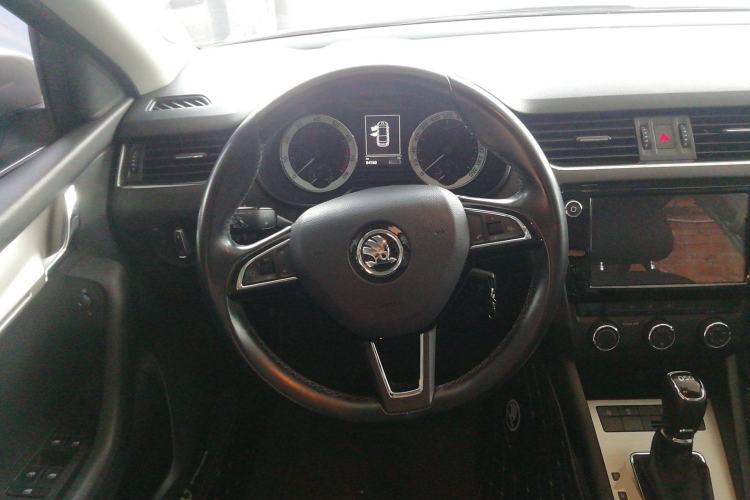Used Skoda Octavia 2018 TSI230 DSG Luxury Edition Steering Wheel