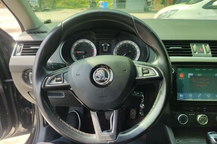 Used Skoda Octavia 2018 TSI230 DSG Luxury Edition Steering Wheel
