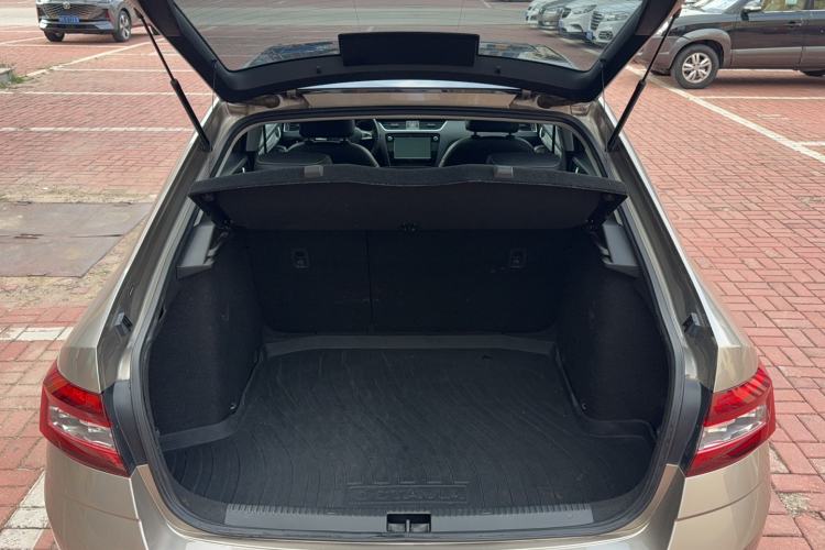 Used Skoda Octavia 2018 TSI280 DSG Luxury Edition Trunk