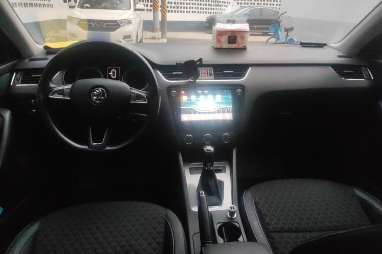 Used Skoda Octavia 2018 TSI280 DSG Luxury Edition
