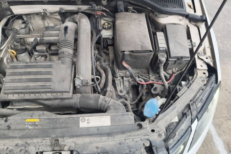 Used Skoda Octavia 2018 TSI230 DSG Luxury Edition Engine Bay Left