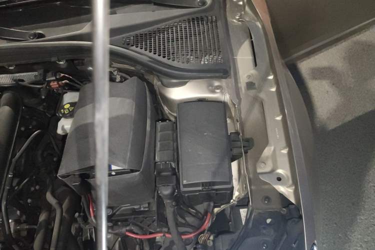 Used Skoda Octavia 2018 TSI280 DSG Flagship Edition Engine Bay Left