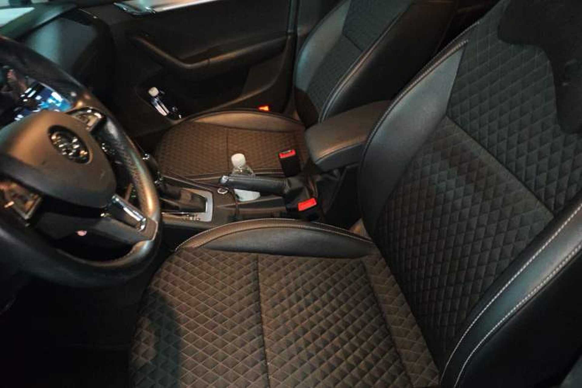 Used Skoda Octavia 2018 TSI280 DSG Luxury Edition Left Front Seat