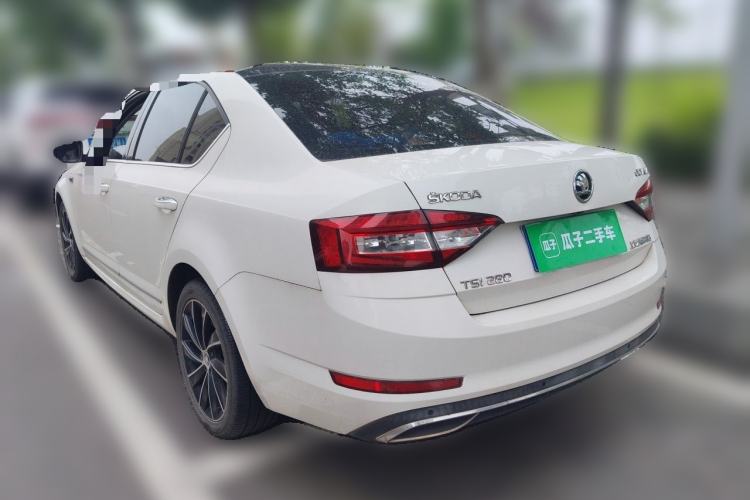 Used Skoda Octavia 2018 TSI280 DSG Luxury Edition Rear Left 45 Deg