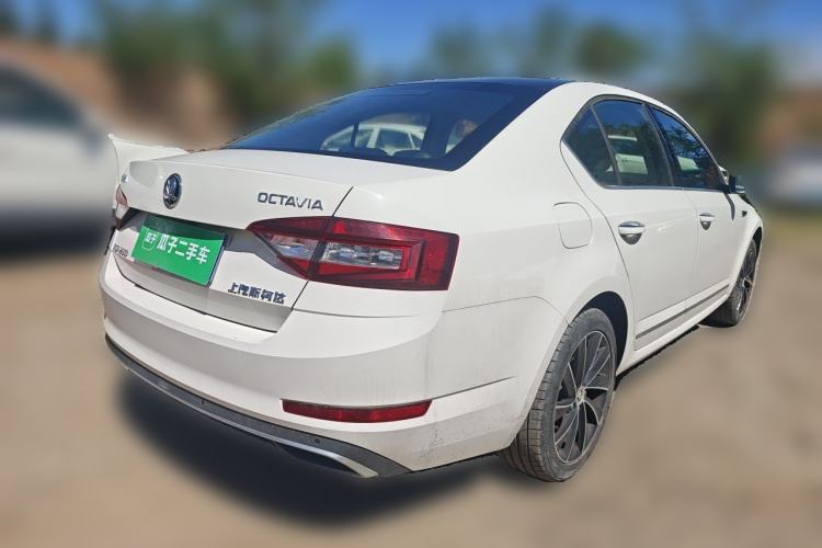 Used Skoda Octavia 2018 TSI280 DSG Luxury Edition Rear Right 45 Deg