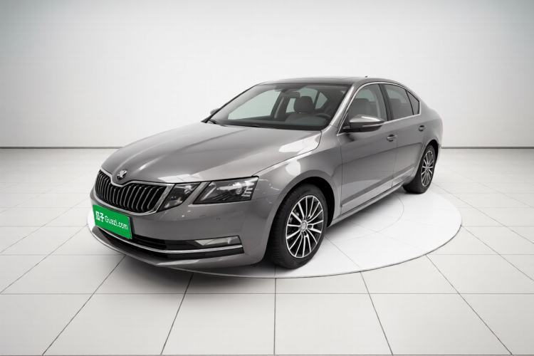 Used Skoda Octavia 2018 TSI230 DSG Luxury Edition Guazi used car, China used car export, Used car for sale, Used  cars, Cheapest cars for sale