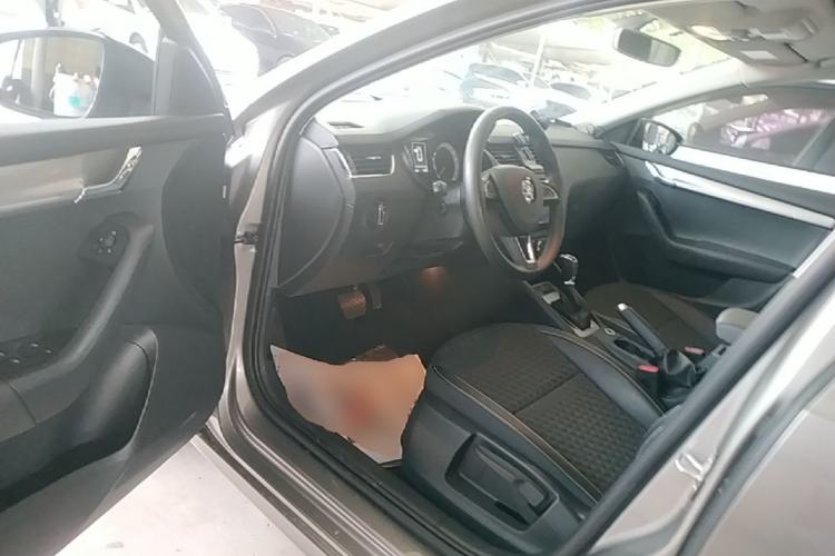 Used Skoda Octavia 2018 TSI280 DSG Luxury Edition Driver Seat