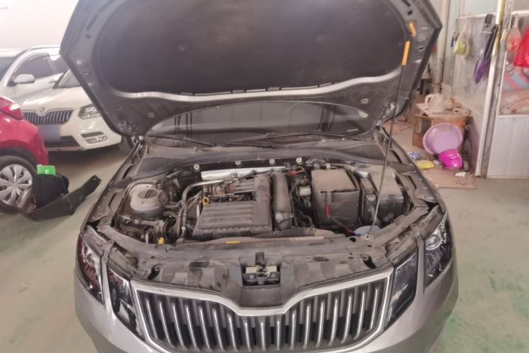 Used Skoda Octavia 2018 TSI230 DSG Comfort Edition Engine Bay