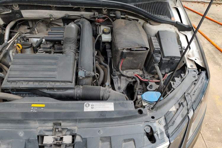 Used Skoda Octavia 2018 Station Wagon TSI230 DSG Luxury Edition Engine Bay Left
