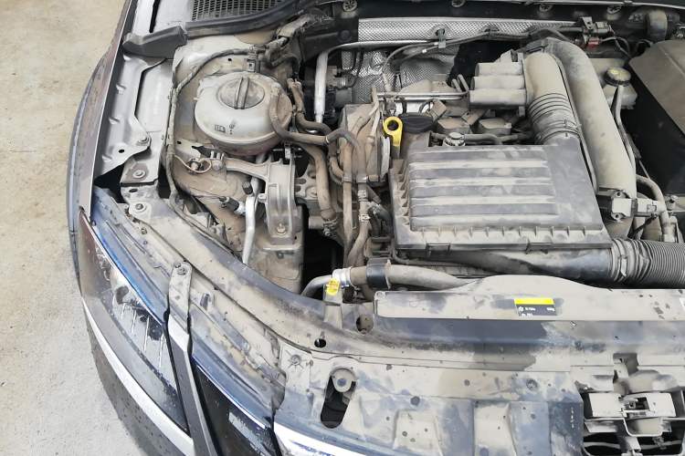 Used Skoda Octavia 2018 Station Wagon TSI230 DSG Comfort Edition Engine Bay Right