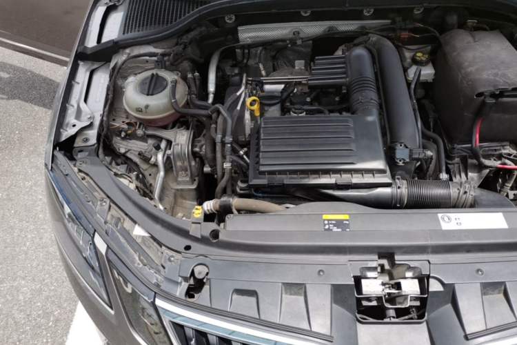 Used Skoda Octavia 2018 TSI230 DSG Luxury Edition Engine Bay Right