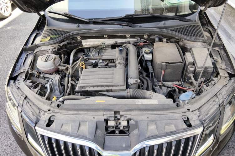 Used Skoda Octavia 2018 TSI280 DSG Luxury Edition Engine Bay