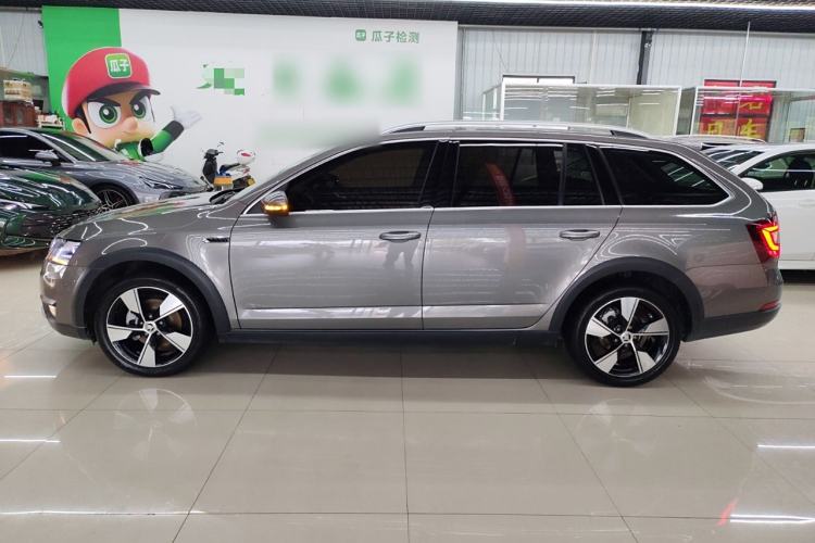 Used Skoda Octavia 2018 Station Wagon TSI280 DSG Luxury Edition Exterior 3