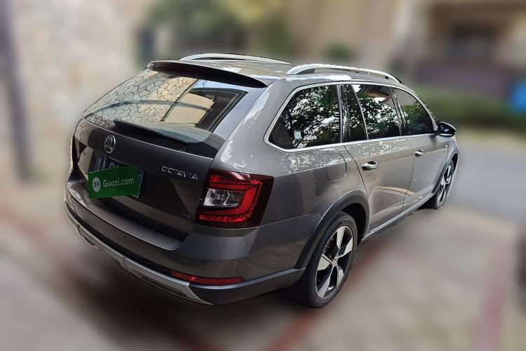Used Skoda Octavia 2018 Station Wagon TSI280 DSG Luxury Edition Exterior 5