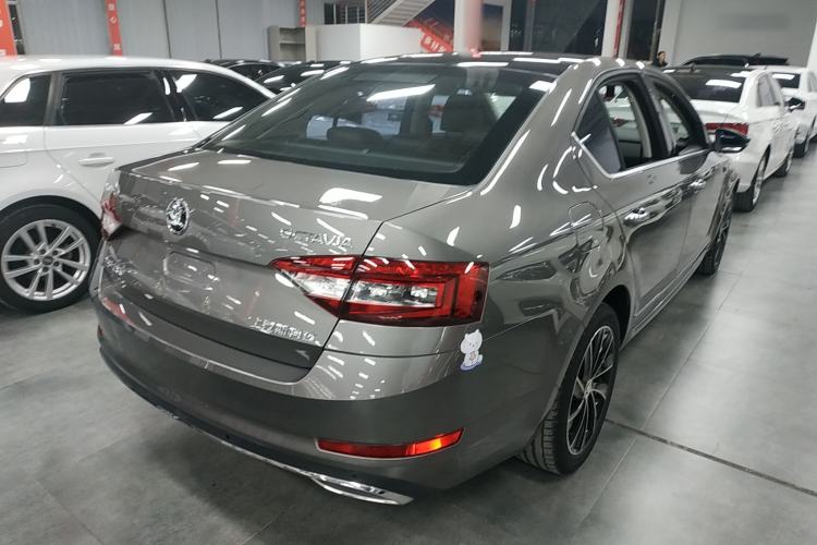 Used Skoda Octavia 2018 TSI280 DSG Flagship Edition Exterior 5