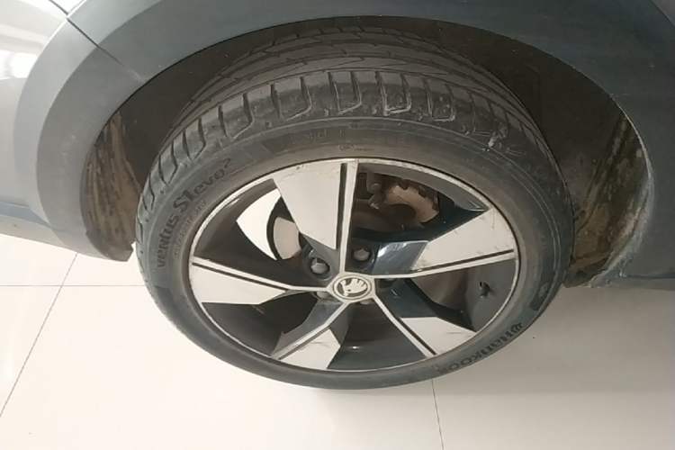 Used Skoda Octavia 2018 Station Wagon TSI280 DSG Luxury Edition Exterior 5