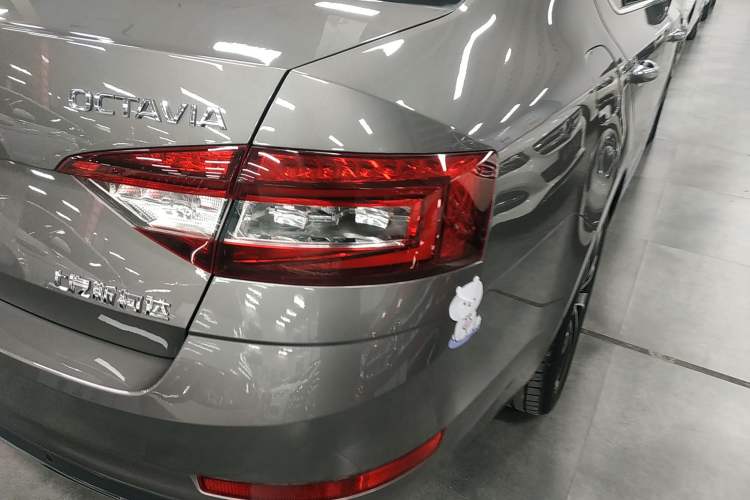 Used Skoda Octavia 2018 TSI280 DSG Flagship Edition Exterior 6