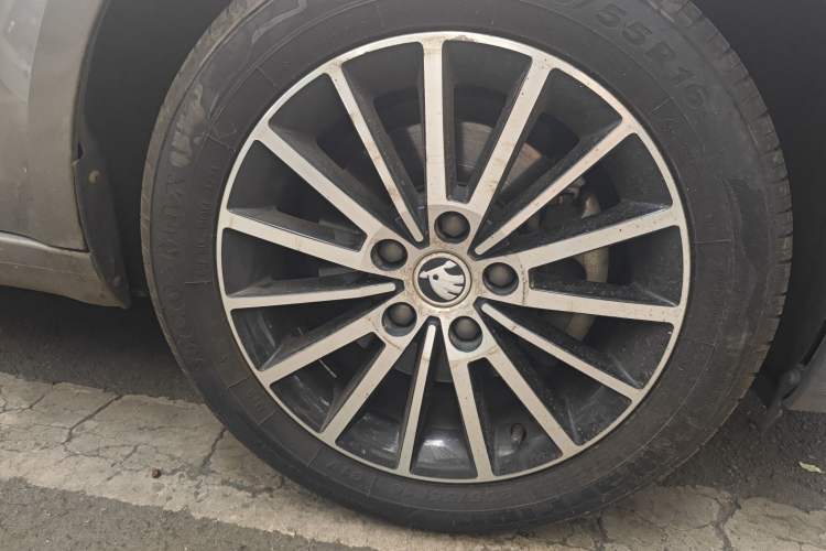 Used Skoda Octavia 2018 TSI230 DSG Luxury Edition Exterior 7