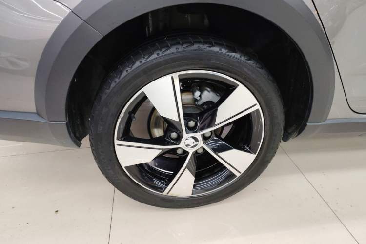 Used Skoda Octavia 2018 Station Wagon TSI280 DSG Luxury Edition Exterior 8
