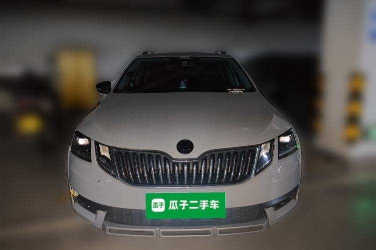 Used Skoda Octavia 2018 Station Wagon TSI280 DSG Luxury Edition Front