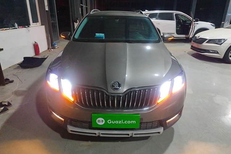 Used Skoda Octavia 2018 Station Wagon TSI280 DSG Flagship Edition Front