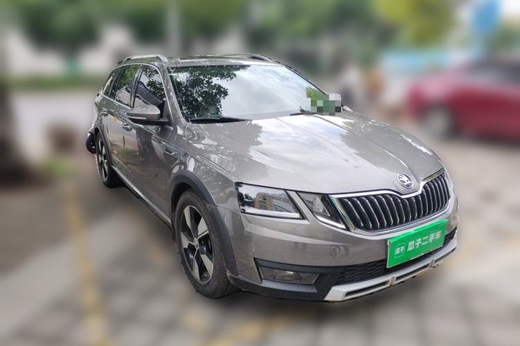 Used Skoda Octavia 2018 Station Wagon TSI280 DSG Luxury Edition Front Right 45 Deg