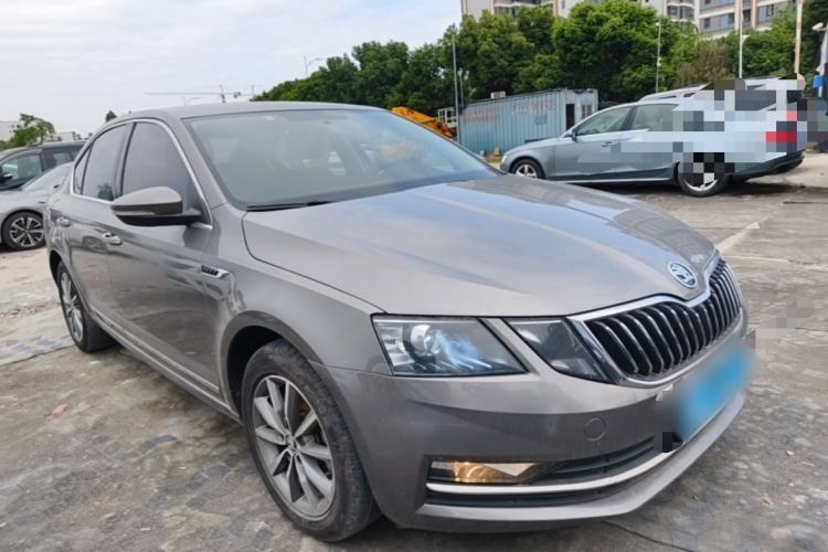 Used Skoda Octavia 2018 TSI230 DSG Comfort Edition Front Right 45 Deg