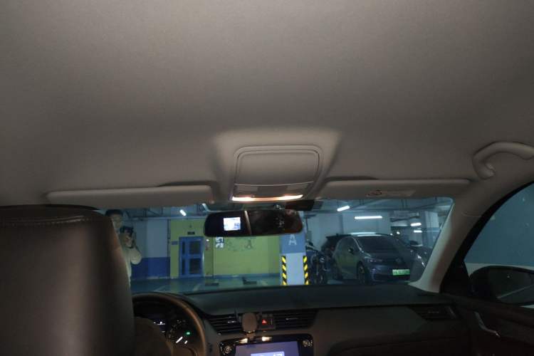 Used Skoda Octavia 2018 Station Wagon TSI230 DSG Comfort Edition Headliner