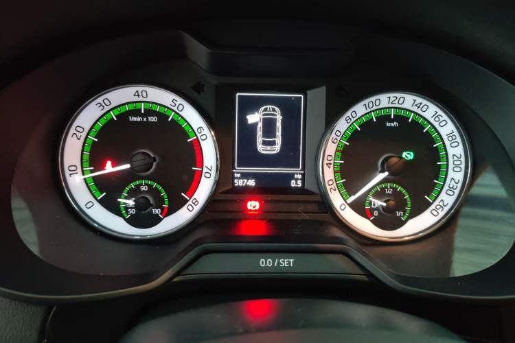 Used Skoda Octavia 2018 Station Wagon TSI280 DSG Luxury Edition Instrument Cluster