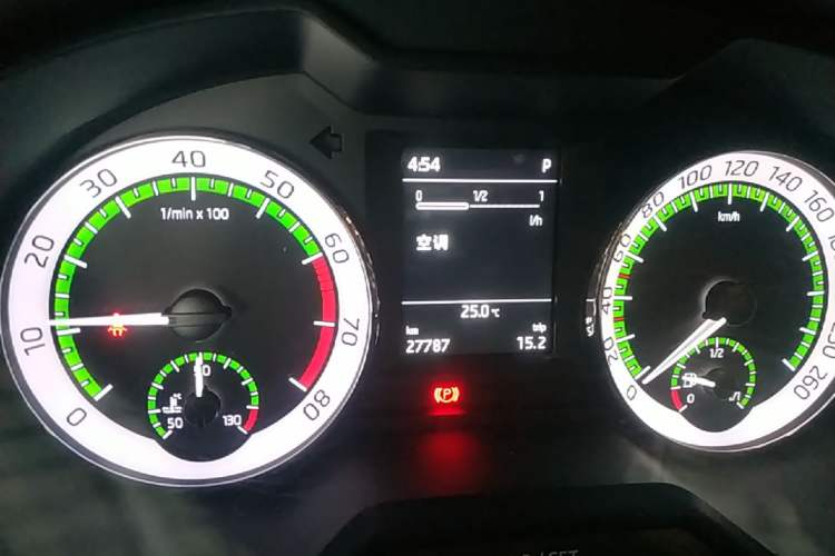 Used Skoda Octavia 2018 Station Wagon TSI280 DSG Luxury Edition Instrument Cluster