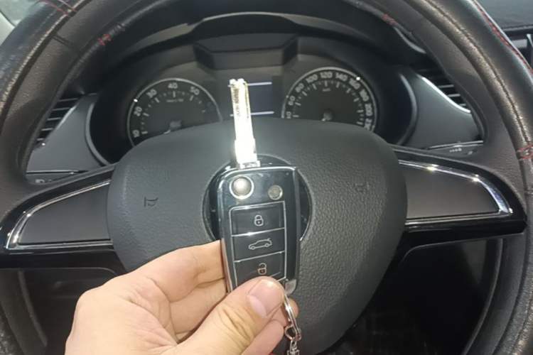 Used Skoda Octavia 2018 TSI230 DSG Comfort Edition Interior 1