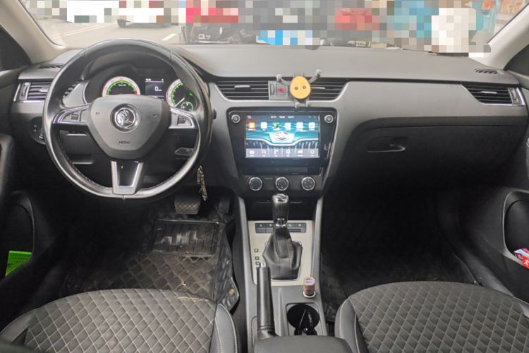 Used Skoda Octavia 2018 TSI230 DSG Luxury Edition Interior 2