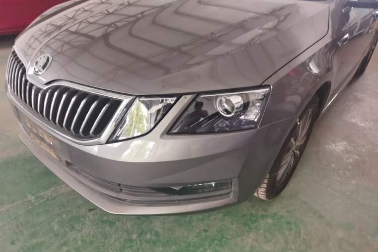 Used Skoda Octavia 2018 TSI230 DSG Comfort Edition Left Front Headlight